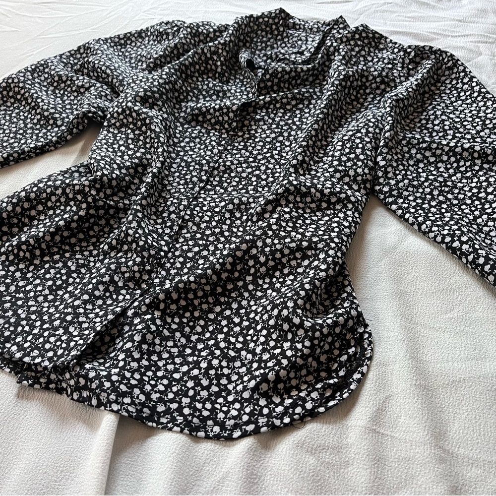 Black Blouse w/White Floral Print
